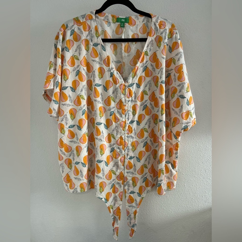 dip White Button-Front Fruit-Print Blouse Size 3X